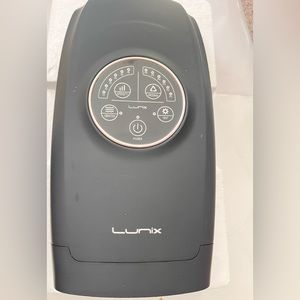 LX3 CORDLESS HAND MASSAGER BLACK